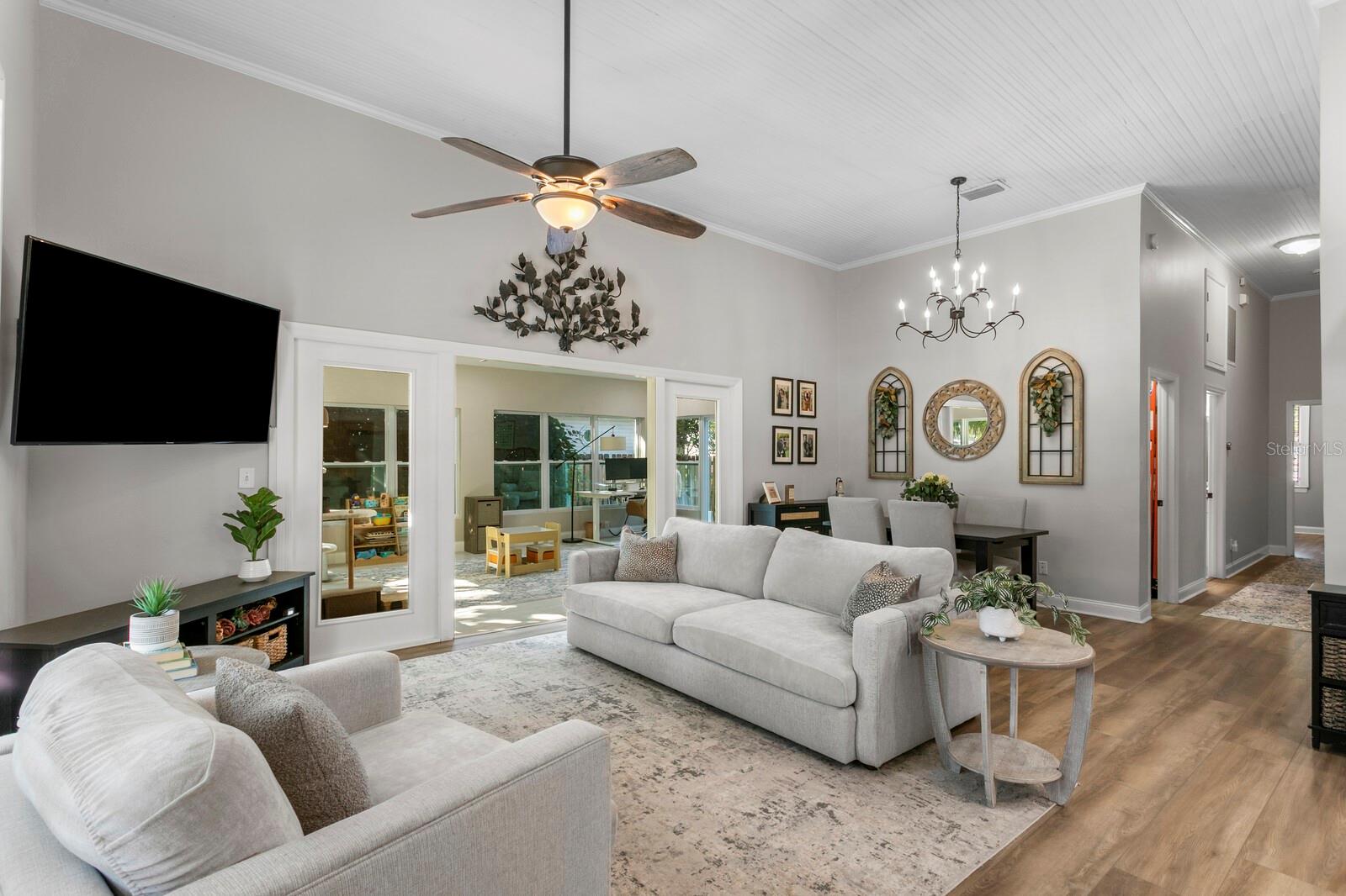5407 S RUSSELL STREET, Tampa, FL 33611
