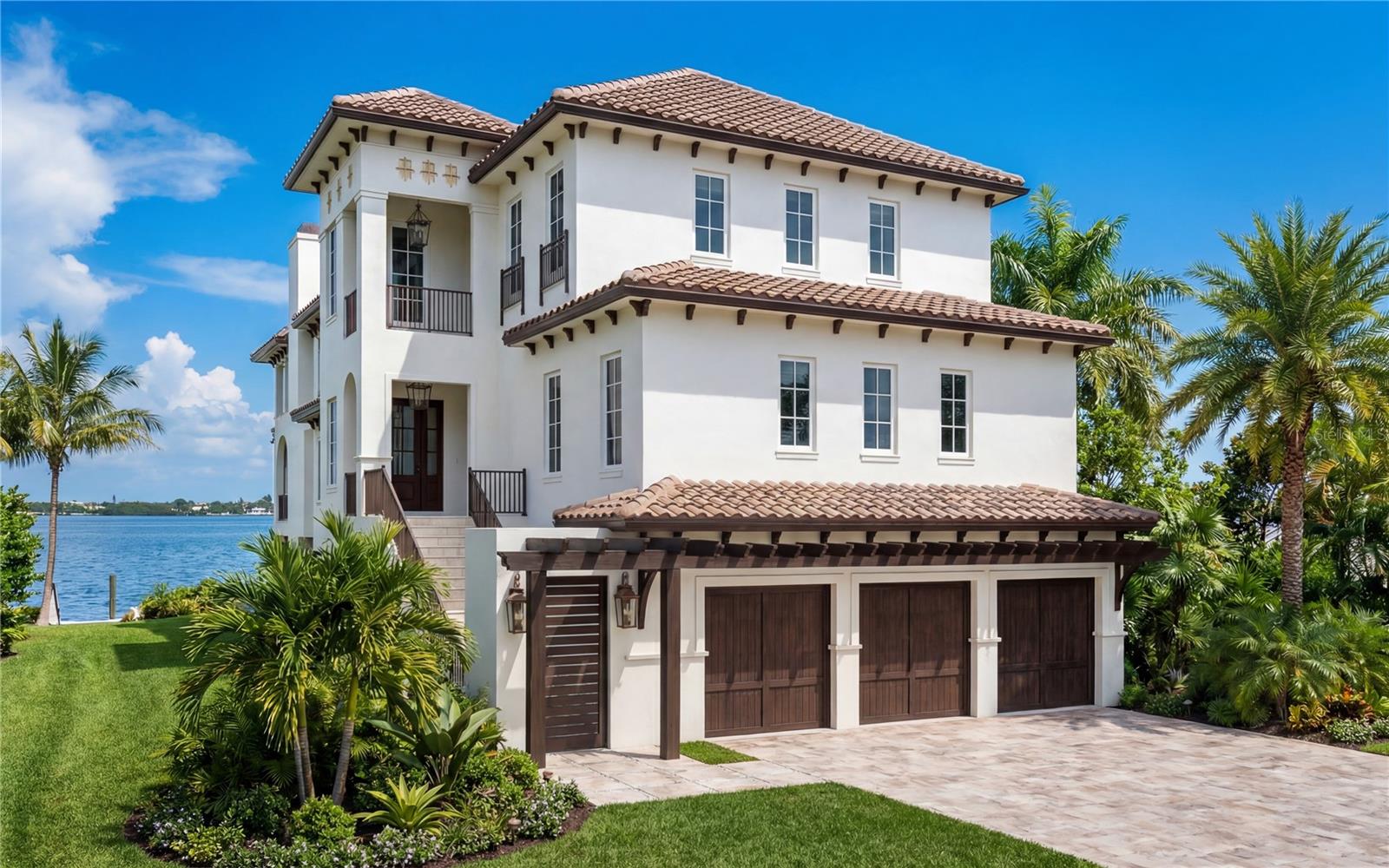 1835 BAYOU GRANDE BOULEVARD NE, St Petersburg, FL 33703 1835 BAYOU GRANDE BOULEVARD NE, St Petersburg, FL 33703