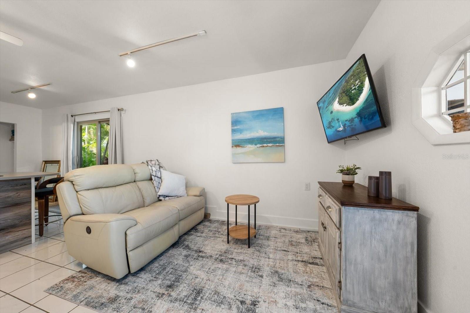 115 99TH AVENUE, Treasure Island, FL 33706