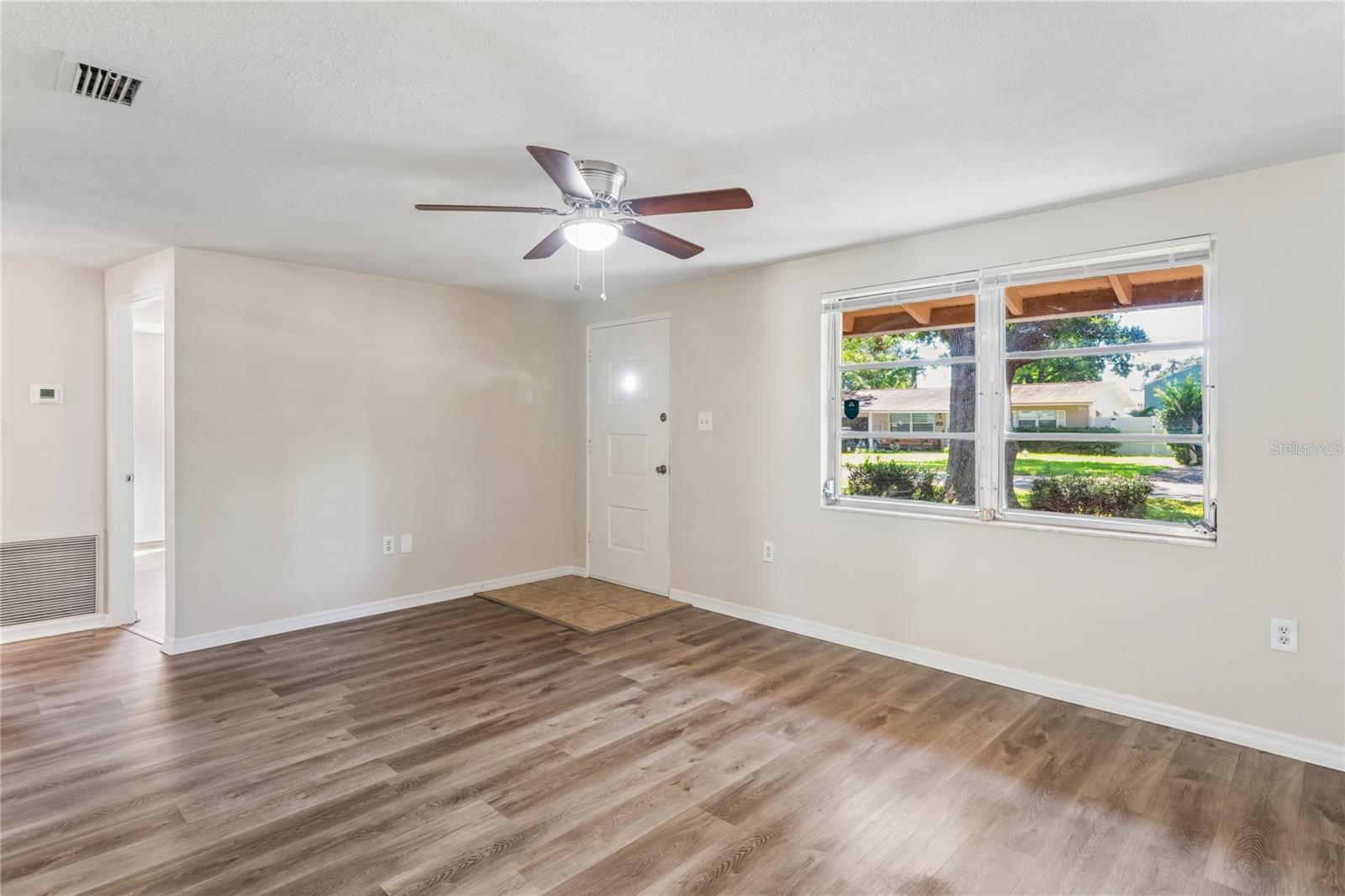 4655 48TH AVENUE N, St Petersburg, FL 33714