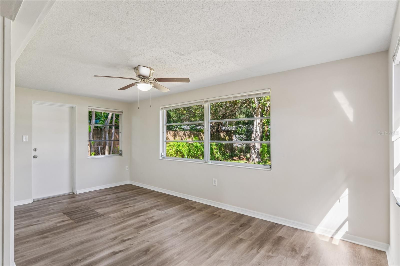 4655 48TH AVENUE N, St Petersburg, FL 33714