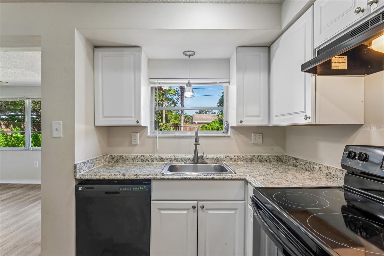 4655 48TH AVENUE N, St Petersburg, FL 33714