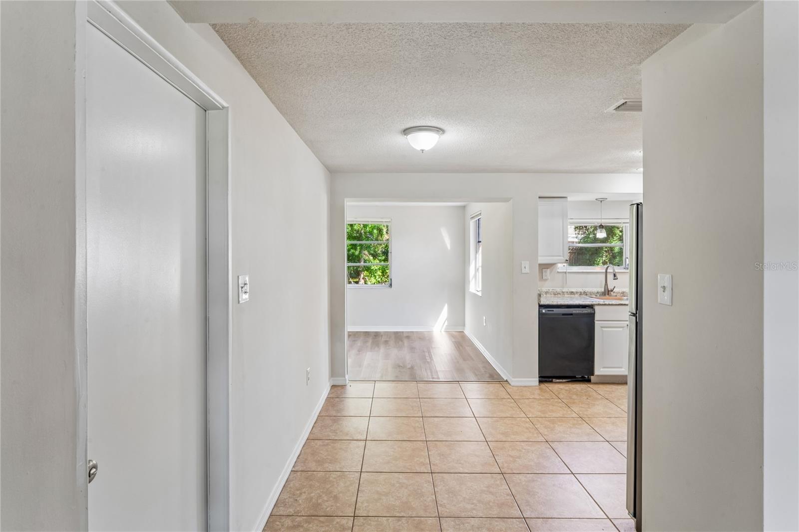 4655 48TH AVENUE N, St Petersburg, FL 33714