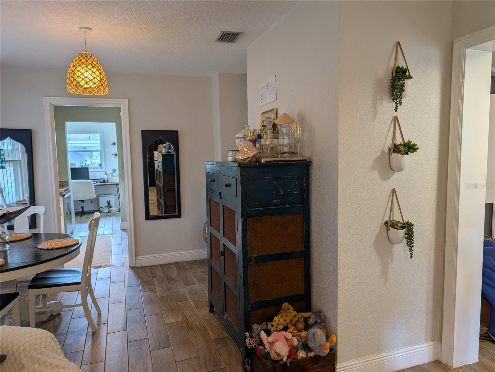 1008 E HAMILTON AVENUE, Tampa, FL 33604