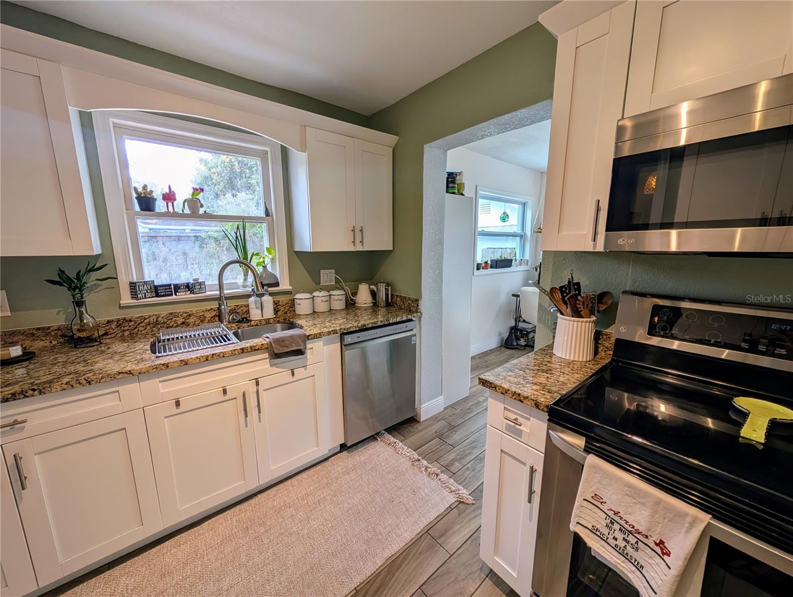 1008 E HAMILTON AVENUE, Tampa, FL 33604