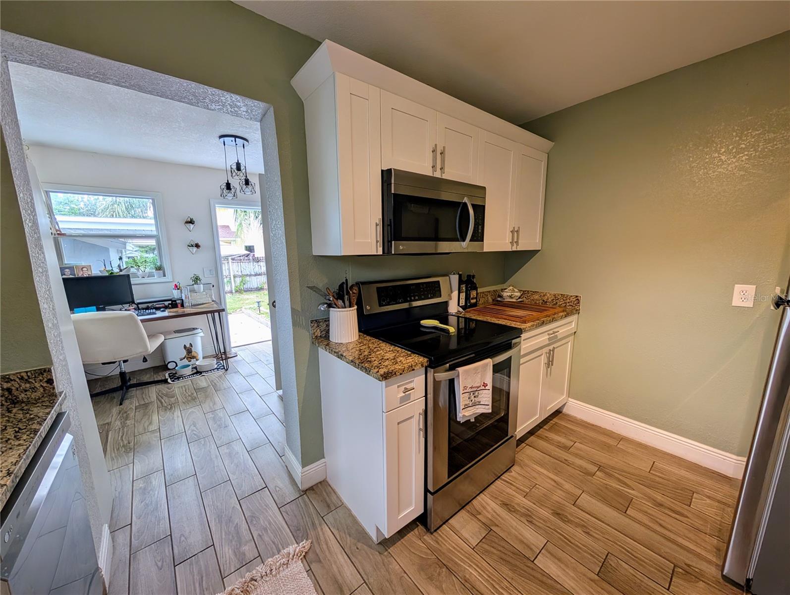 1008 E HAMILTON AVENUE, Tampa, FL 33604