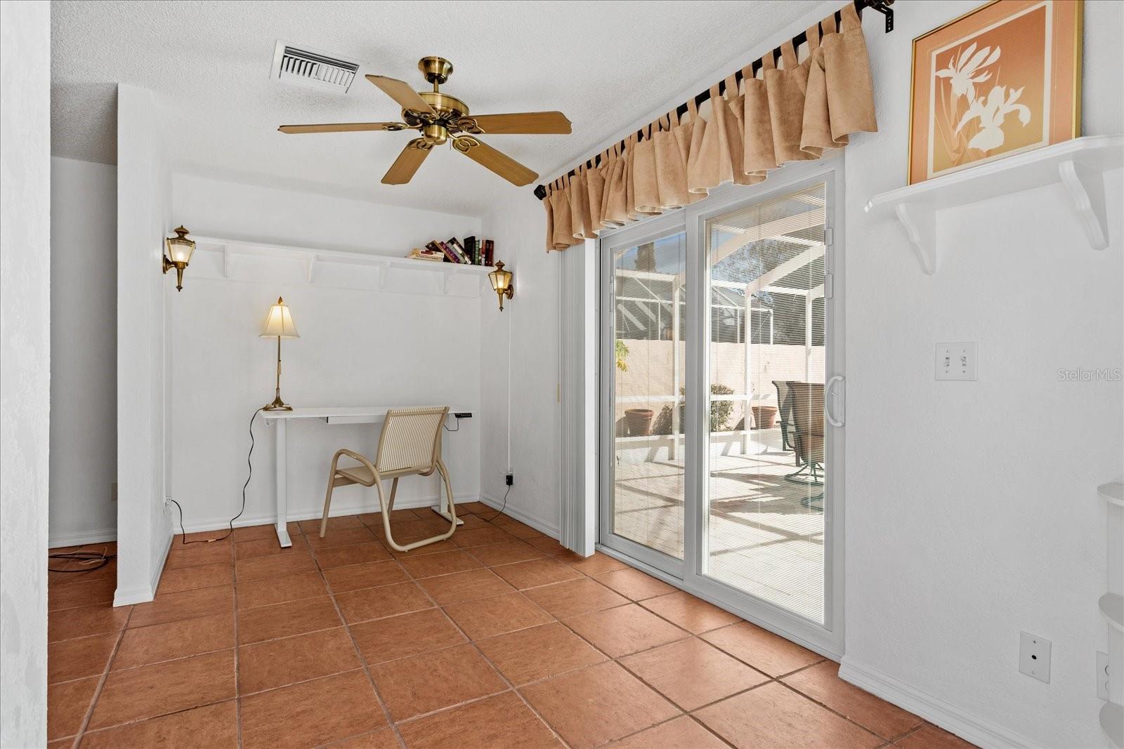 952 AVALON AVE. AVENUE, The Villages, FL 32159