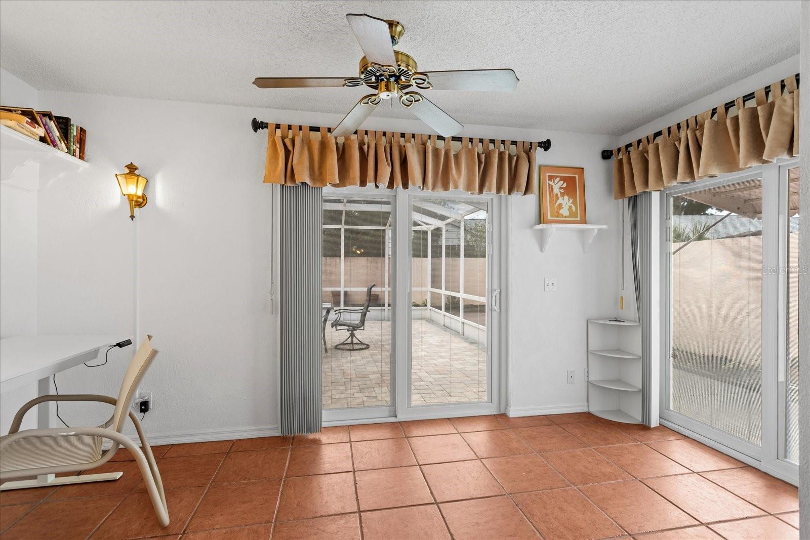 952 AVALON AVE. AVENUE, The Villages, FL 32159