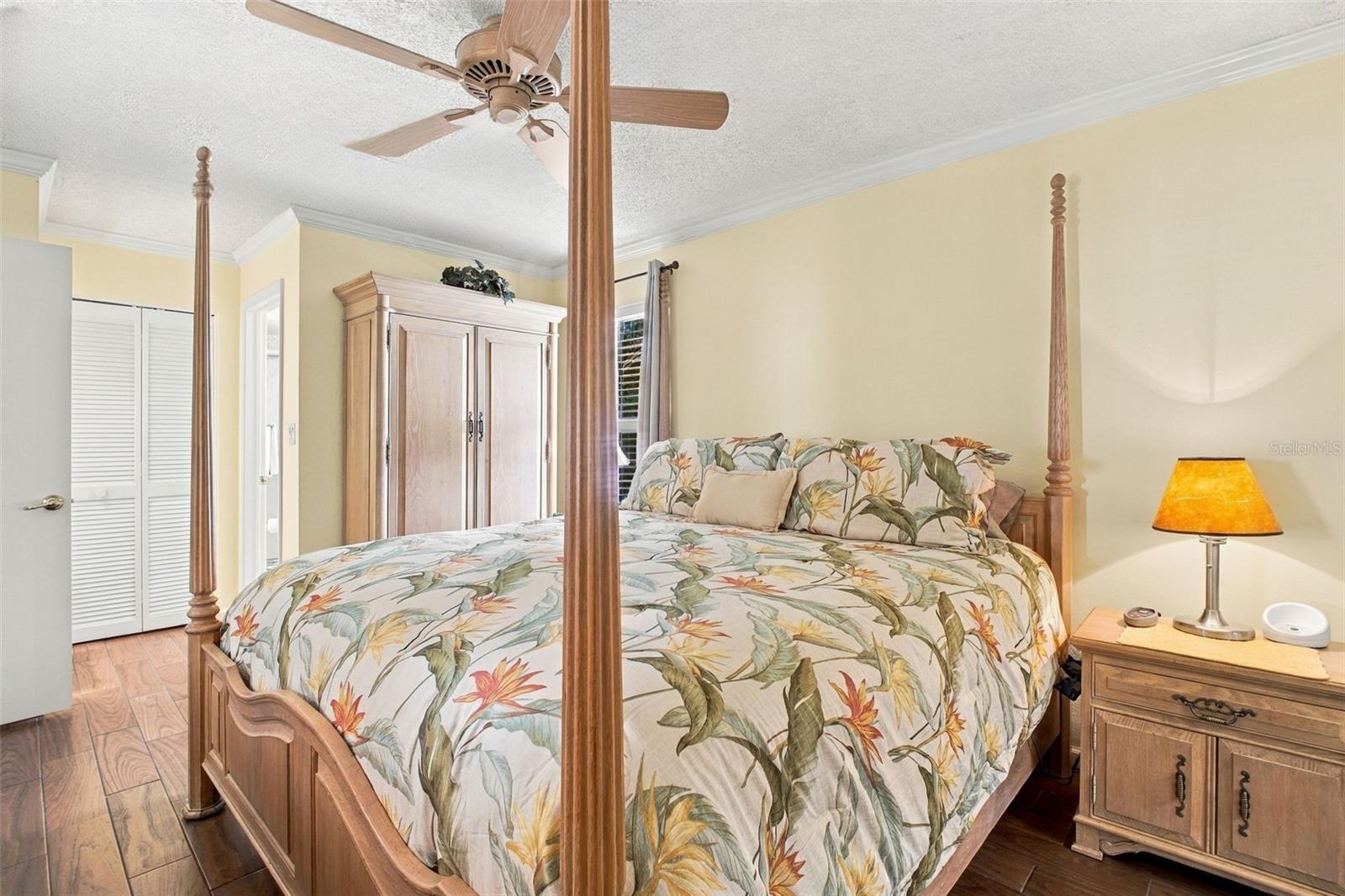 Primary en-suite has been beautifully updated~