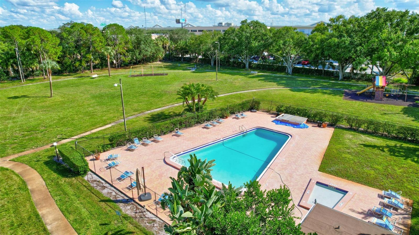 4515 LA CAPRI COURT, Tampa, FL 33611