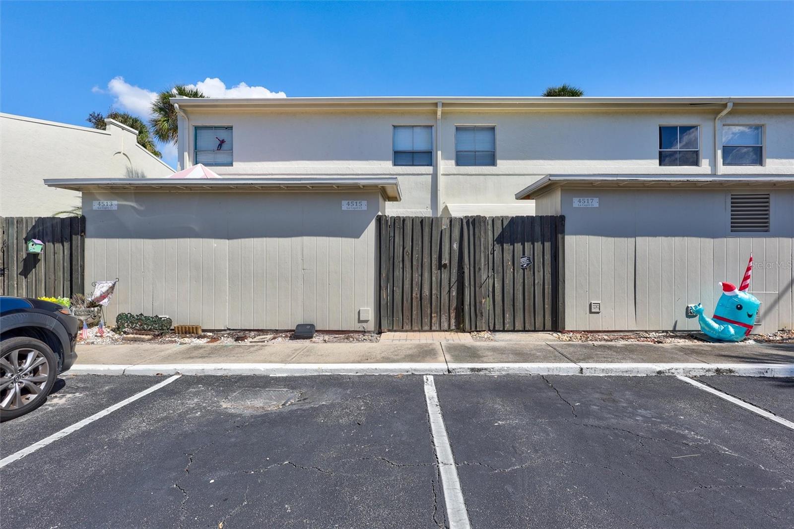 4515 LA CAPRI COURT, Tampa, FL 33611