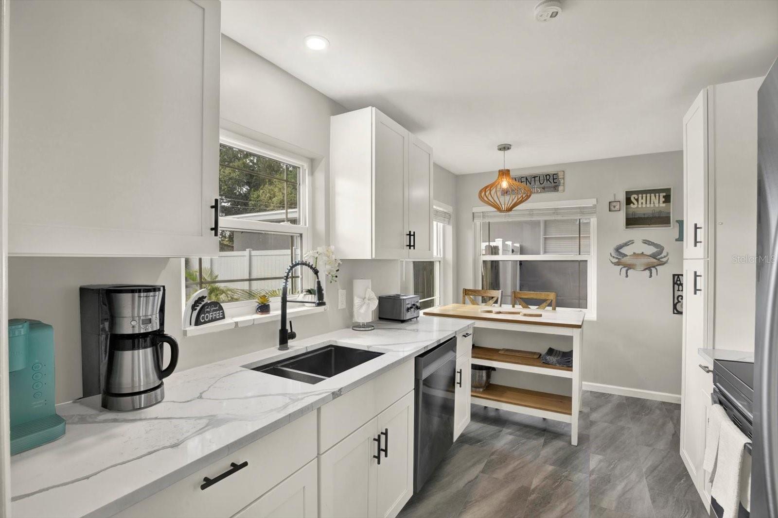 1669 CAMBRIDGE DRIVE, Clearwater, FL 33756