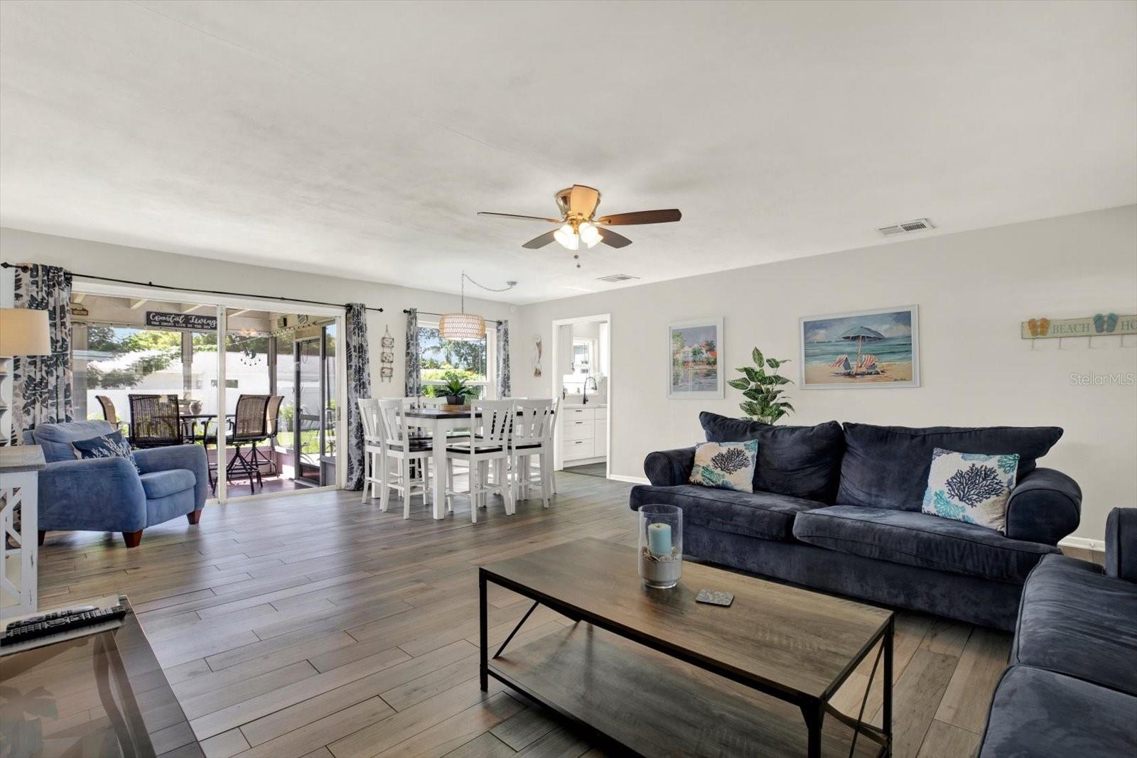 1669 CAMBRIDGE DRIVE, Clearwater, FL 33756