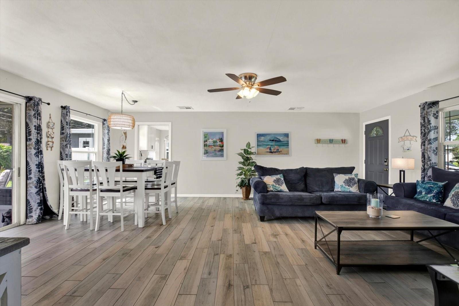 1669 CAMBRIDGE DRIVE, Clearwater, FL 33756