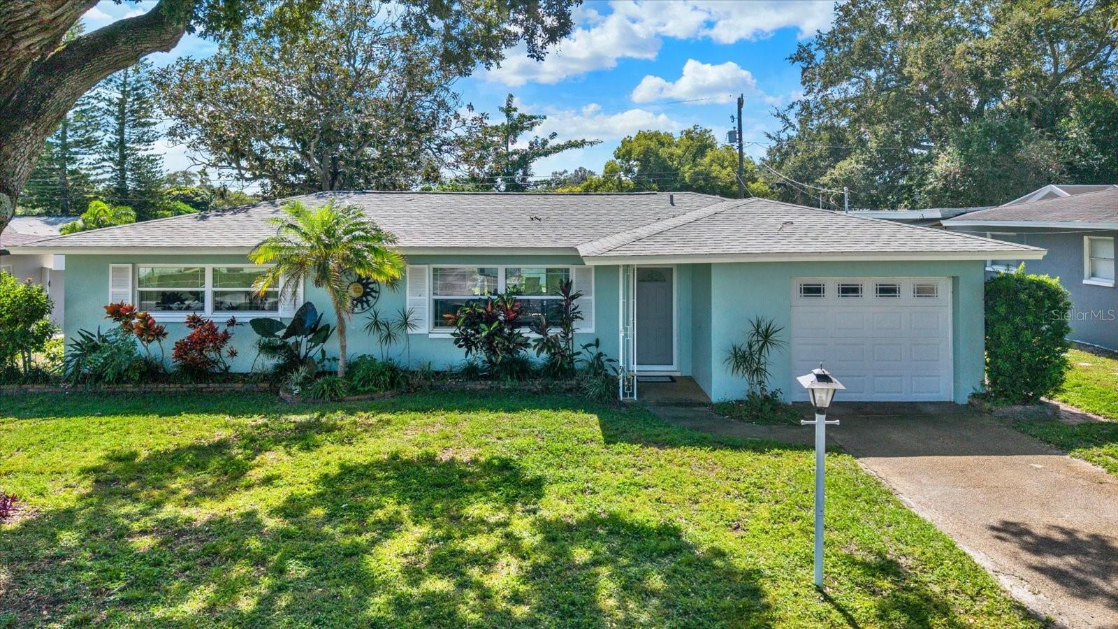 1669 CAMBRIDGE DRIVE, Clearwater, FL 33756