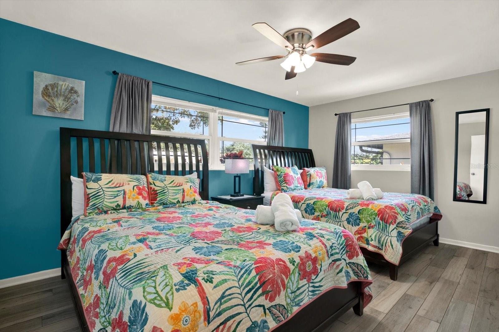 1669 CAMBRIDGE DRIVE, Clearwater, FL 33756