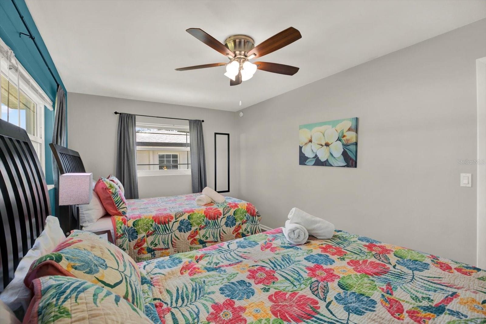 1669 CAMBRIDGE DRIVE, Clearwater, FL 33756