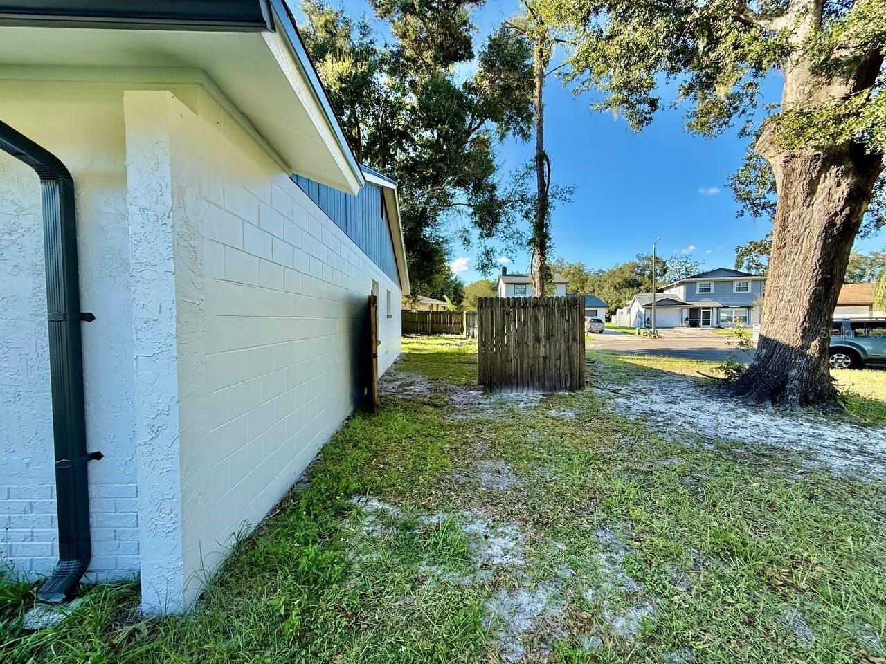 1602 PALM LEAF DRIVE, Brandon, FL 33510
