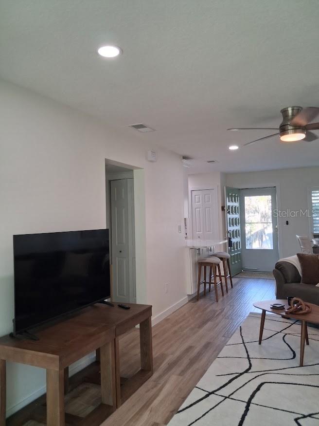 1250 S PINELLAS AVENUE, #110, Tarpon Springs, FL 34689