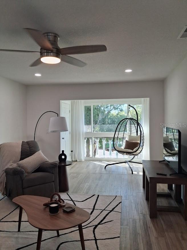 1250 S PINELLAS AVENUE, #110, Tarpon Springs, FL 34689