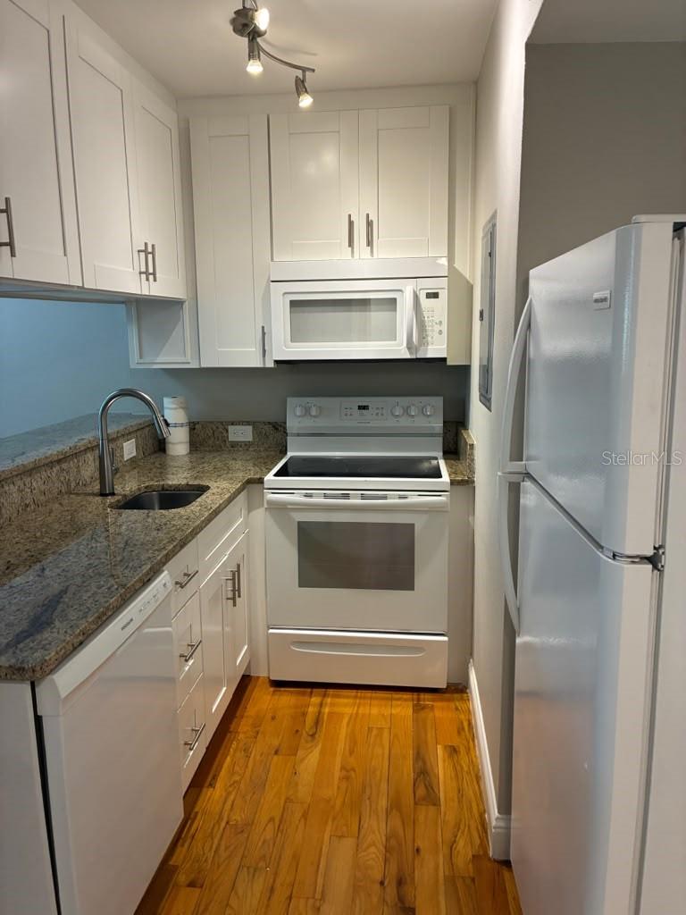 Kitchen Kitchen