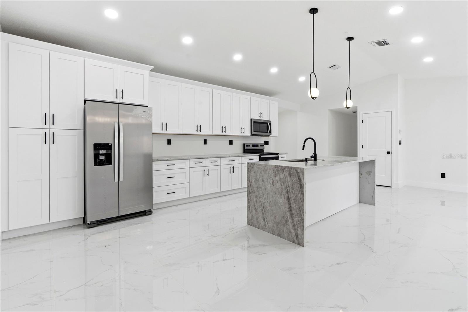 5308 BLACK PINE DRIVE, Tampa, FL 33624