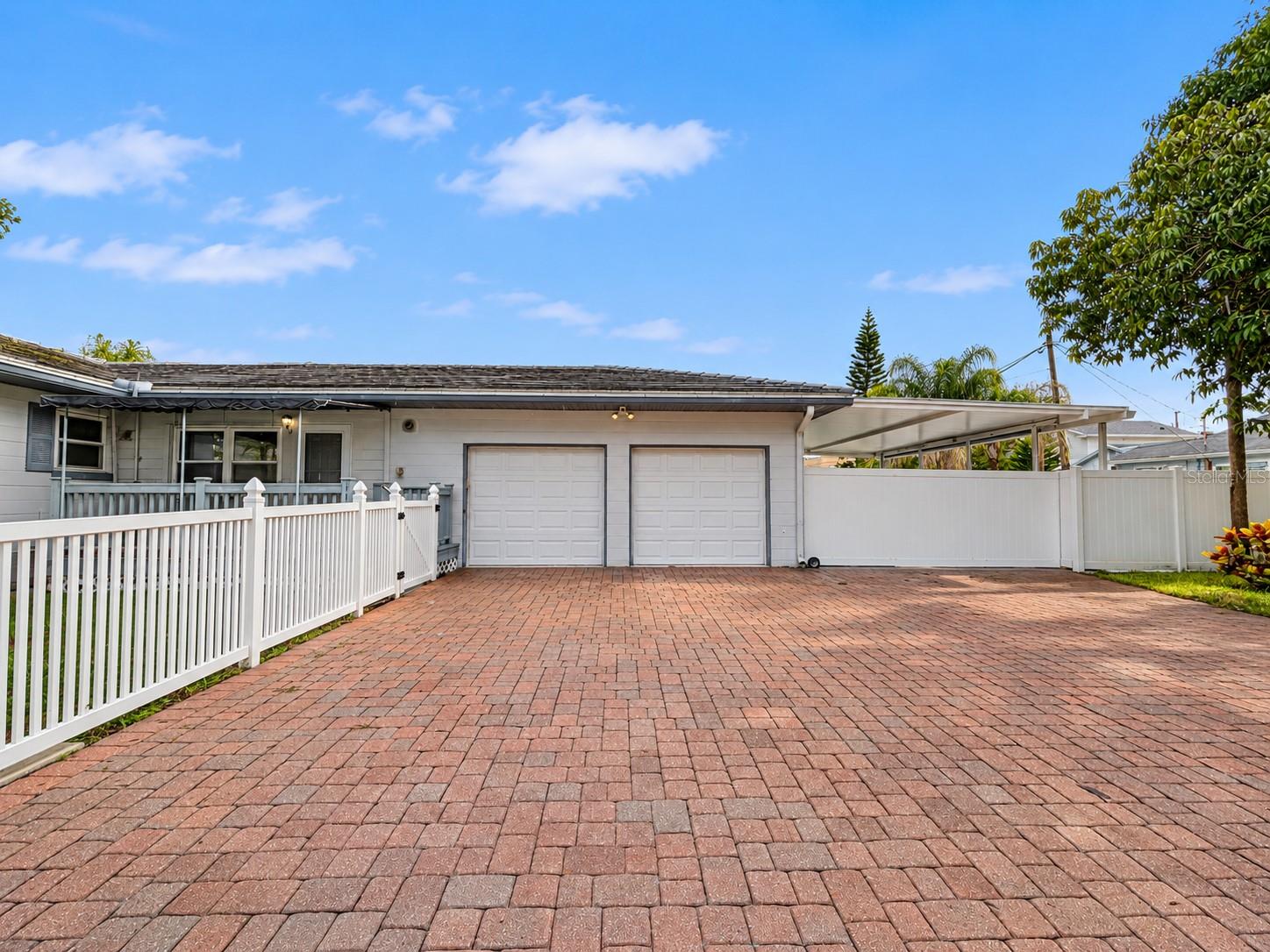 1146 30TH AVENUE N, St Petersburg, FL 33704