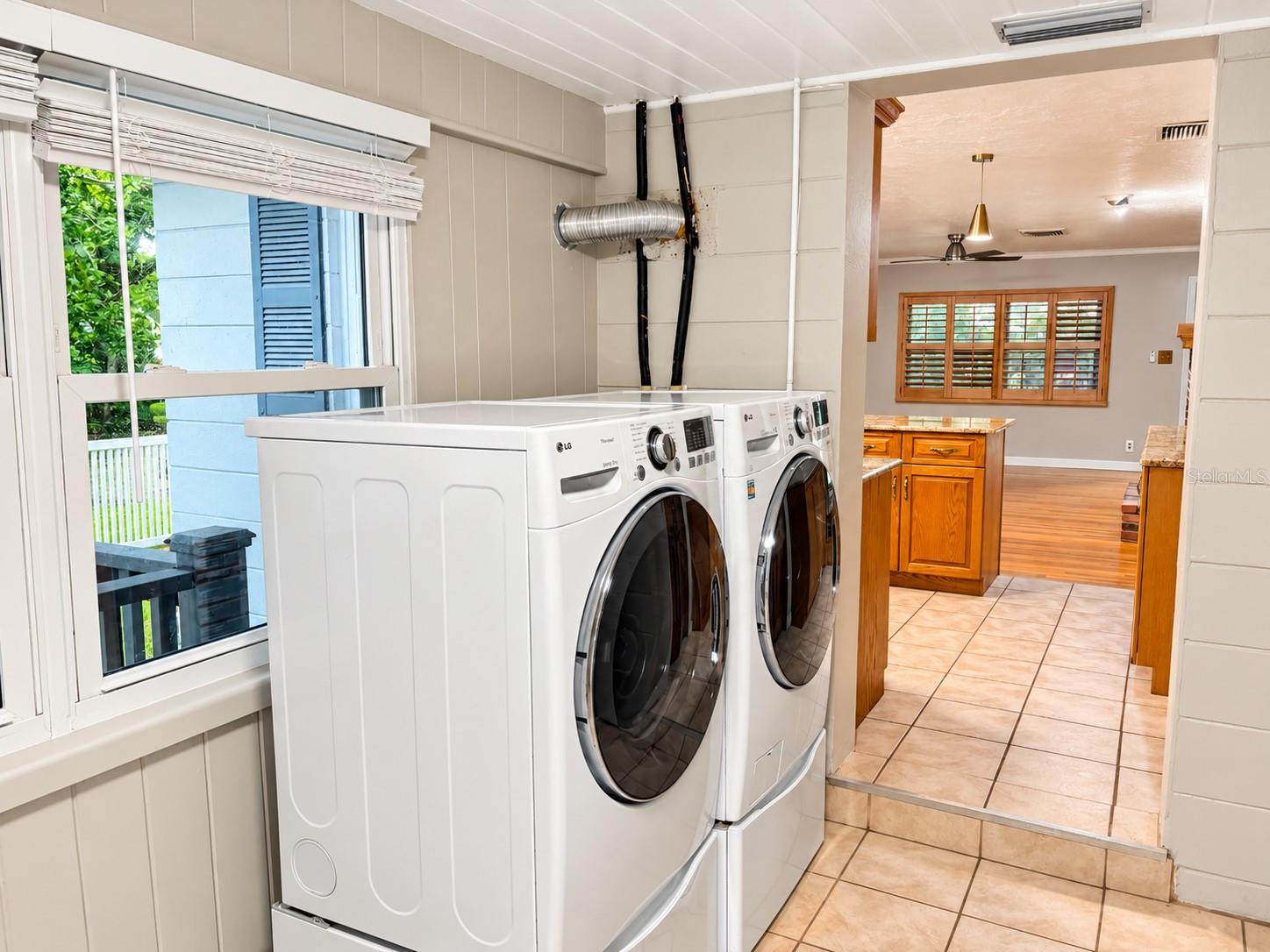 1146 30TH AVENUE N, St Petersburg, FL 33704