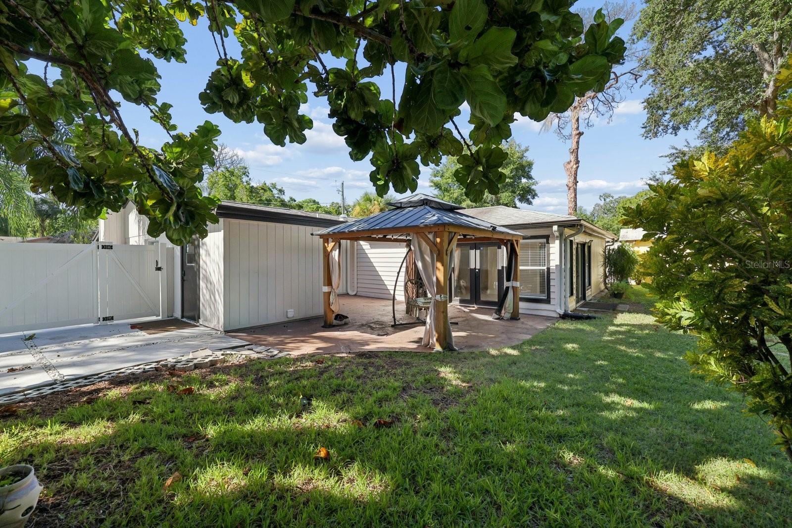 7321 CANAL BOULEVARD, Tampa, FL 33615