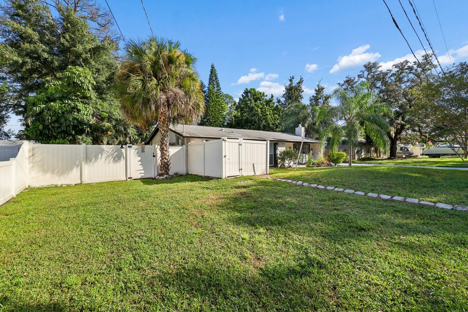 7321 CANAL BOULEVARD, Tampa, FL 33615