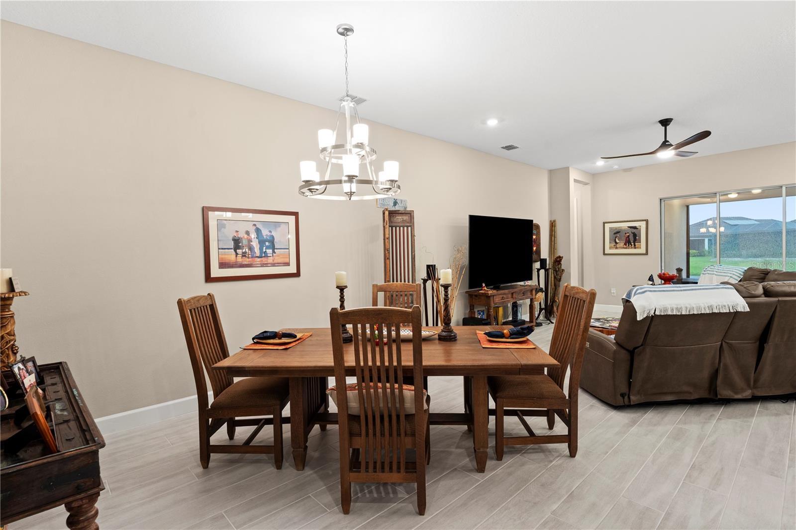 Formal Dining