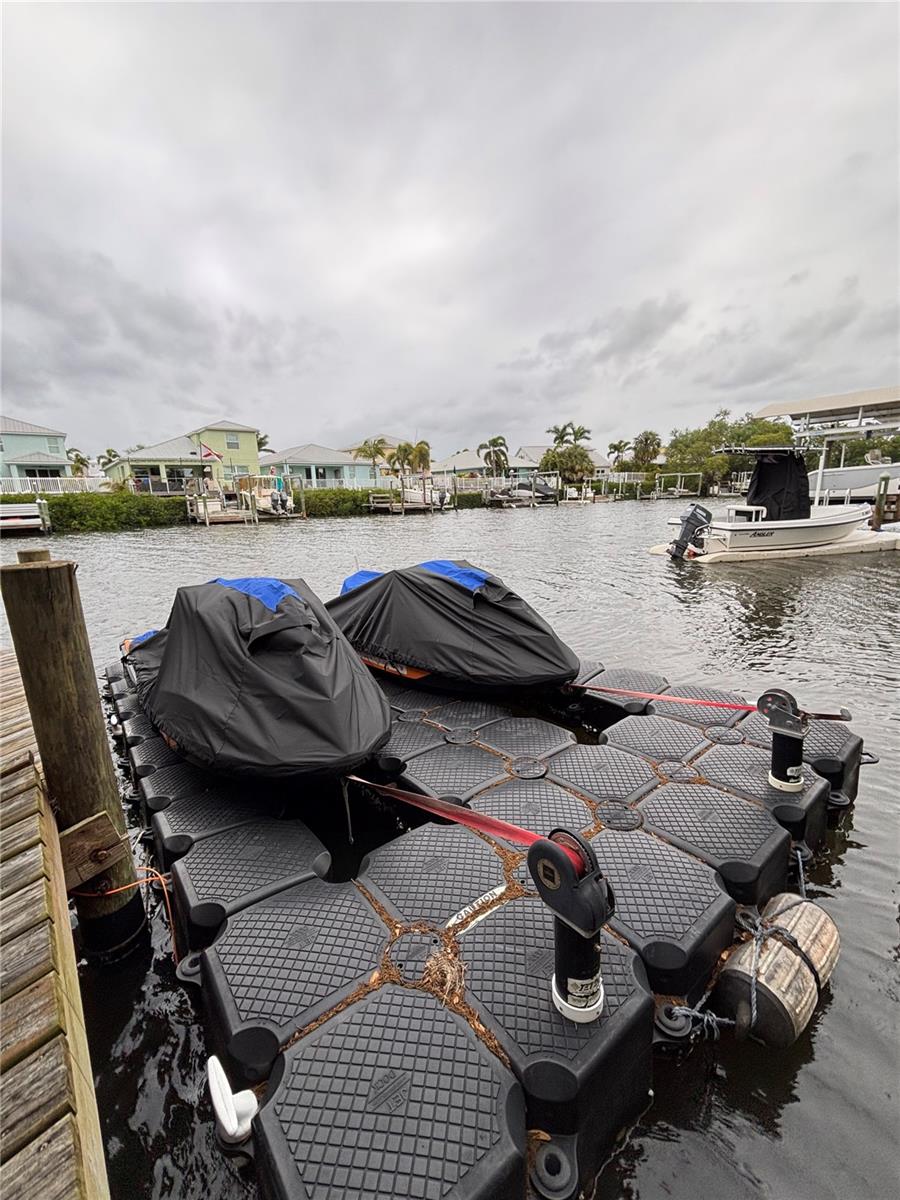 JET SKI