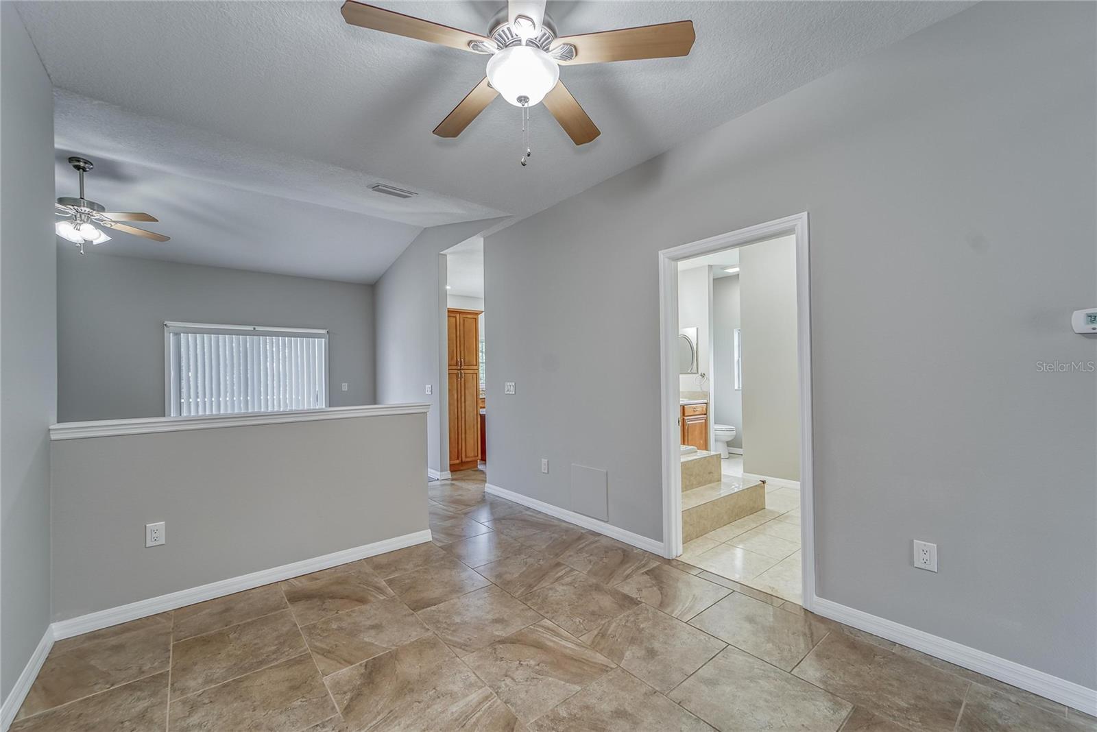 DINING ROOM - SUITE