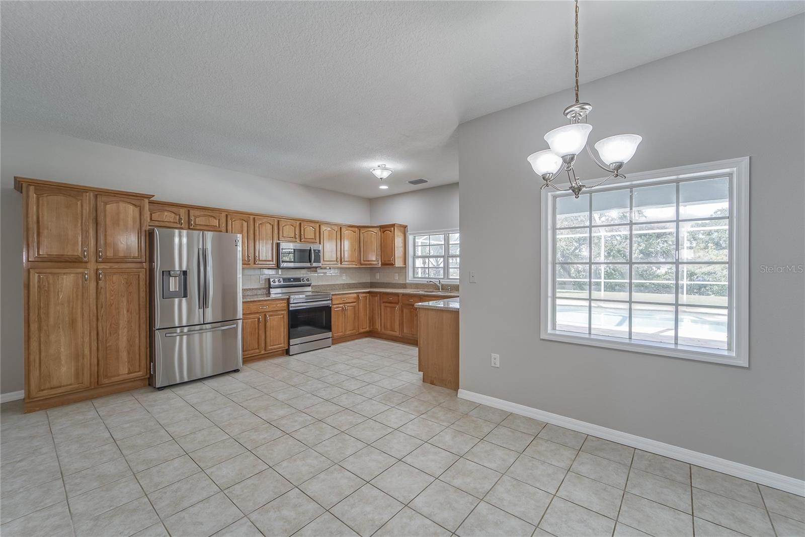DINING/KITCHEN - MAIN
