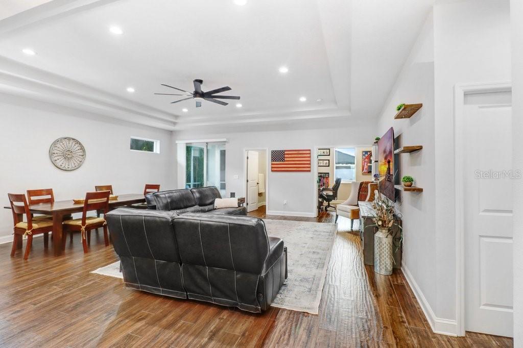 7510 N HIGHLAND AVENUE, Tampa, FL 33604