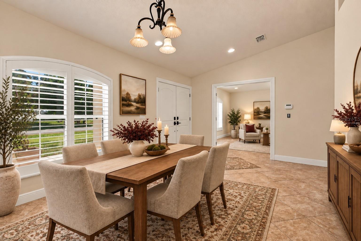 Entry/Flex Space Virtually Staged Entry/Flex Space Virtually Staged