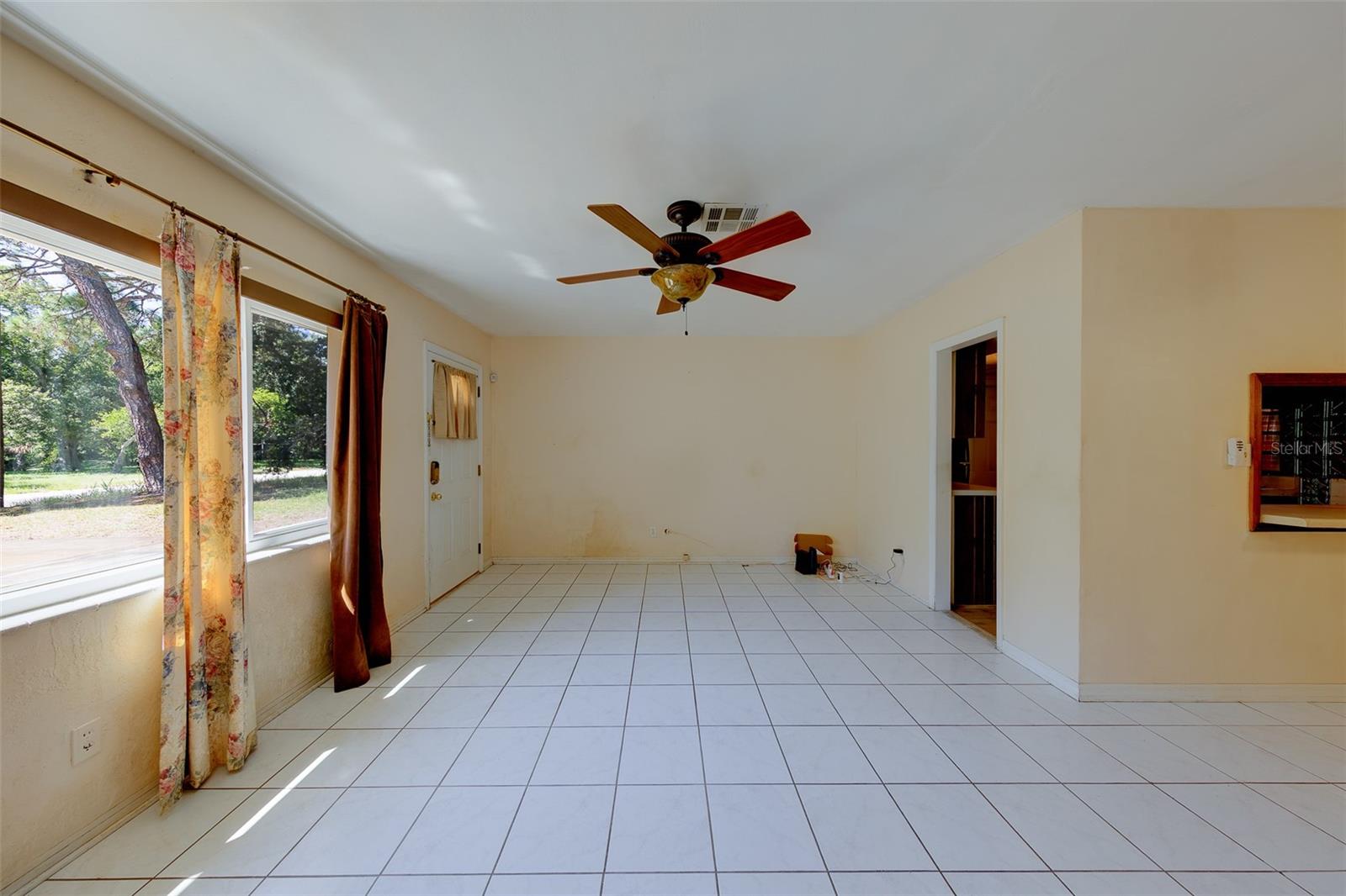 811 69TH AVENUE S, St Petersburg, FL 33705