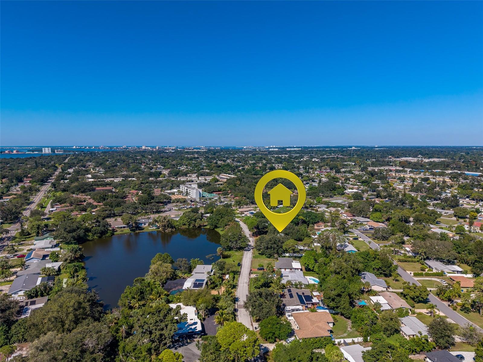 811 69TH AVENUE S, St Petersburg, FL 33705