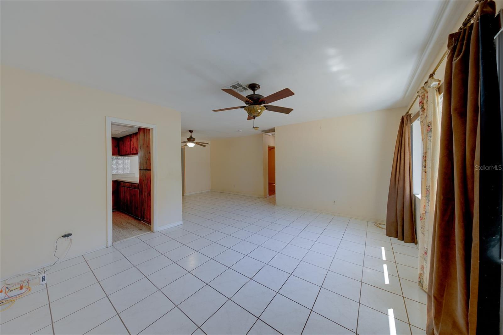 811 69TH AVENUE S, St Petersburg, FL 33705
