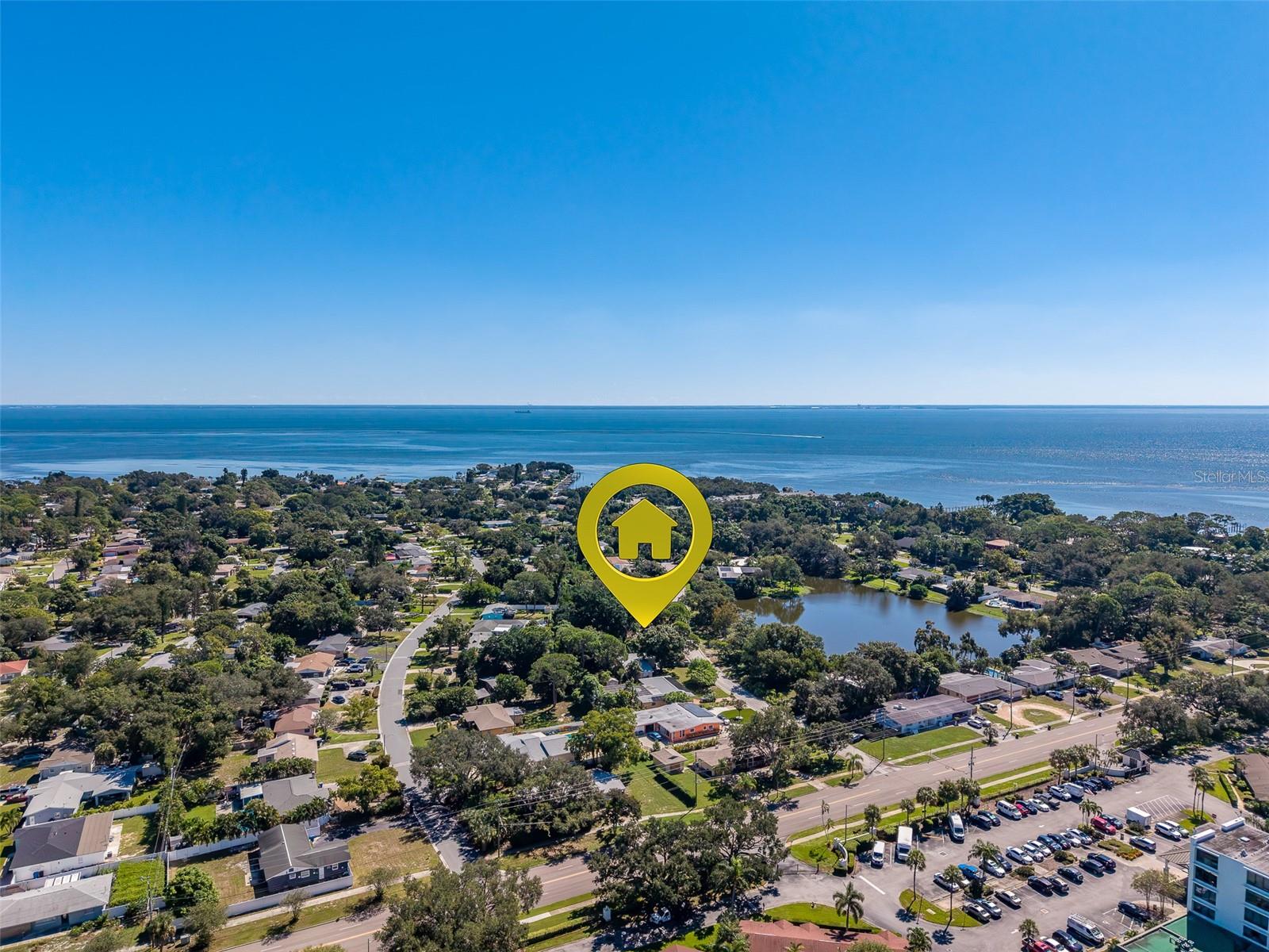 811 69TH AVENUE S, St Petersburg, FL 33705