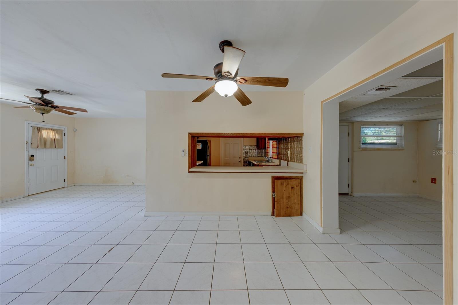 811 69TH AVENUE S, St Petersburg, FL 33705