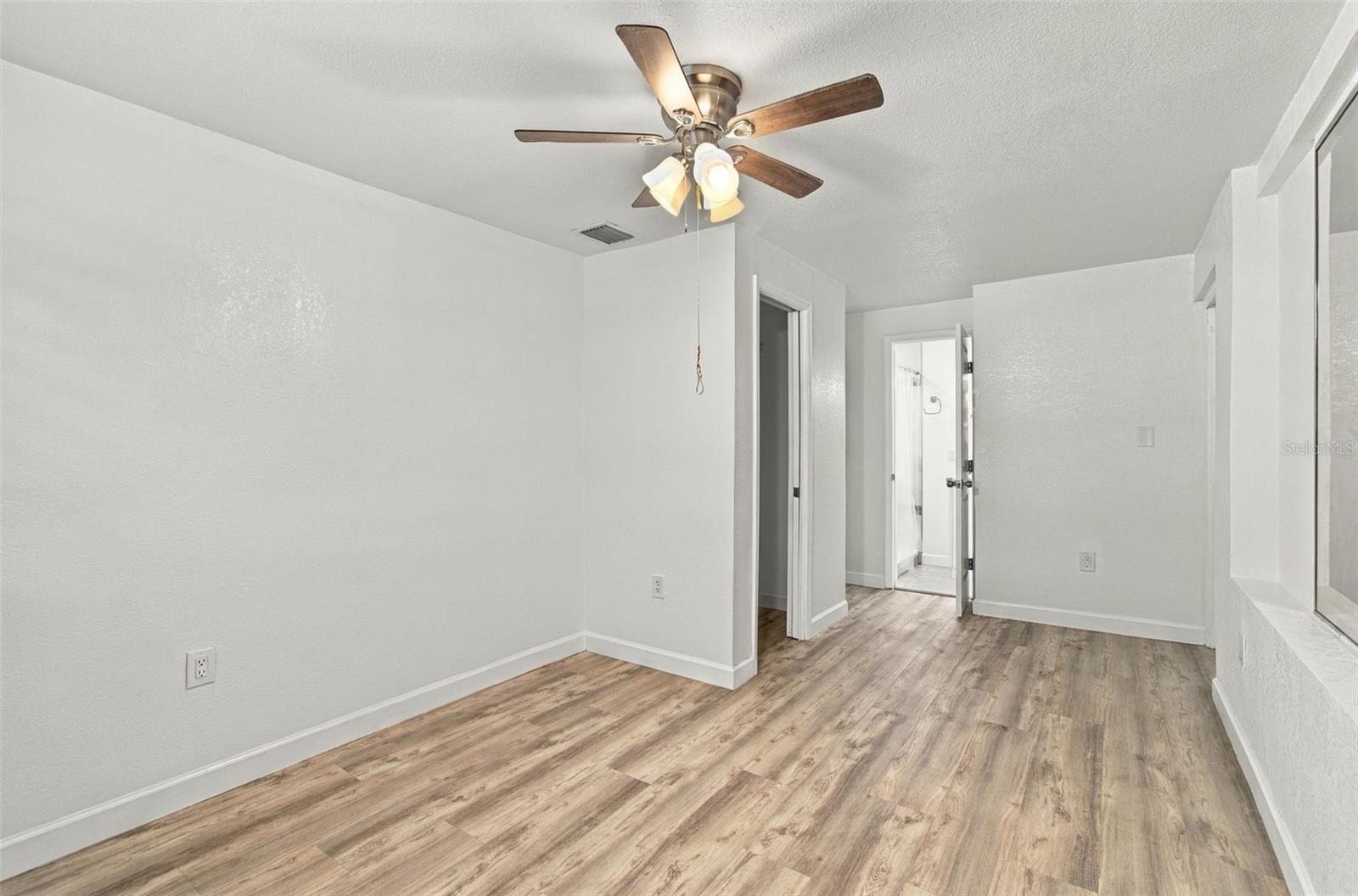 4730 W WALLCRAFT AVENUE, Tampa, FL 33611