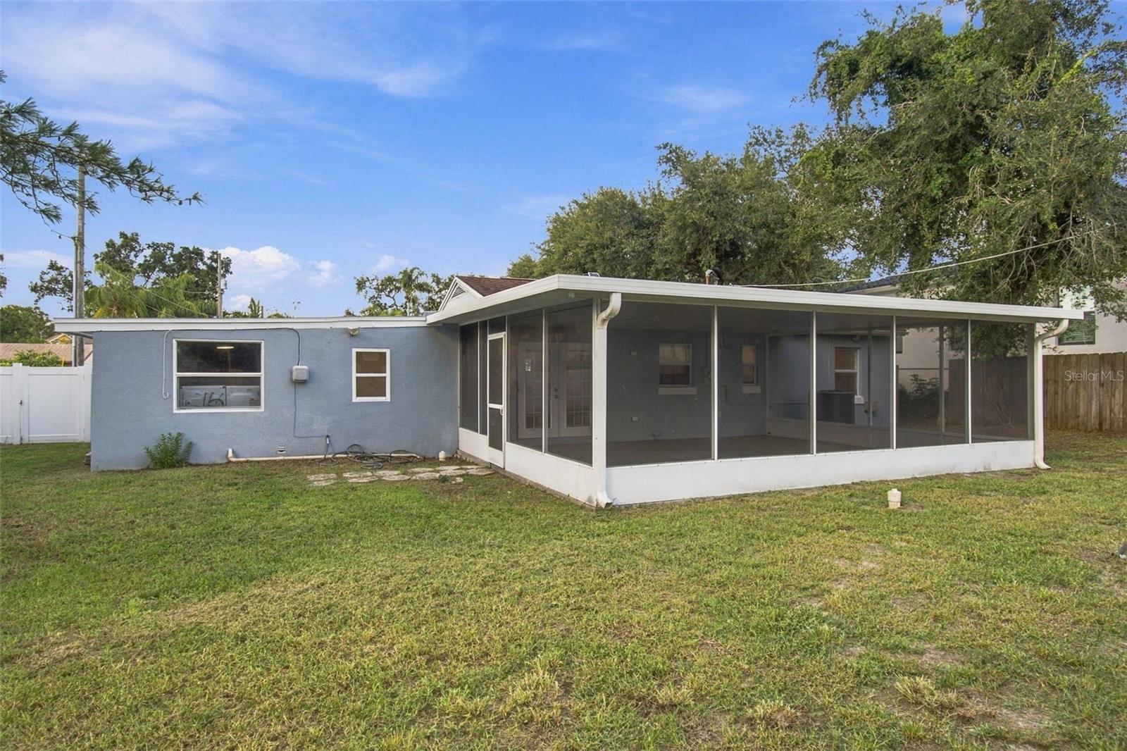 4730 W WALLCRAFT AVENUE, Tampa, FL 33611