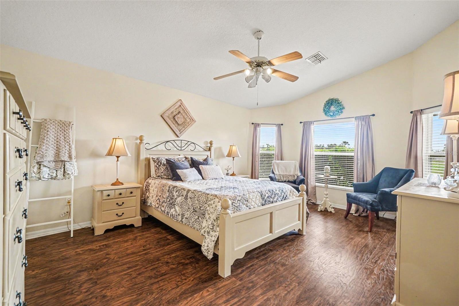10130 OLD TAMPA BAY DRIVE, San Antonio, FL 33576