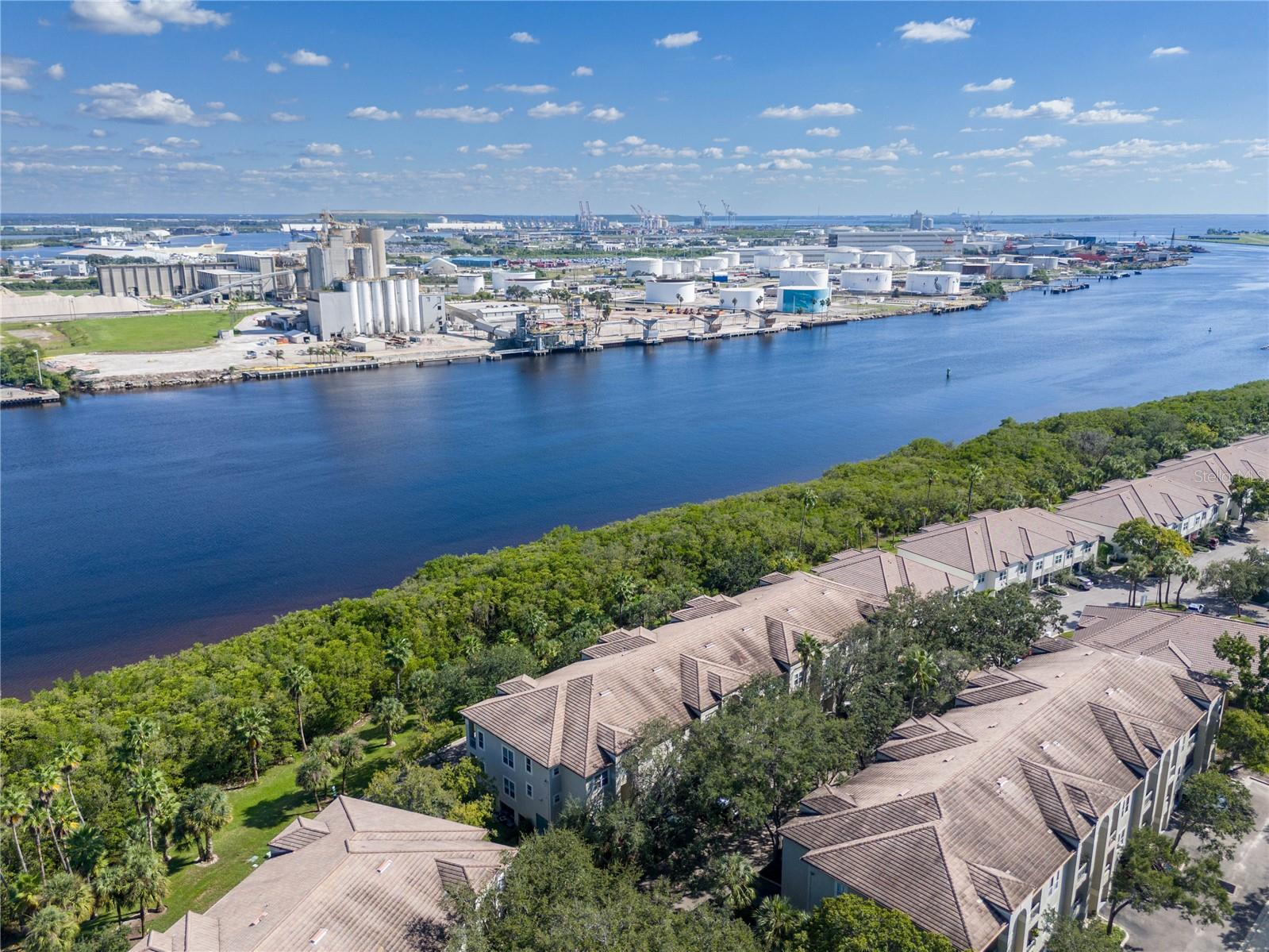 752 CORAL REEF DRIVE, Tampa, FL 33602