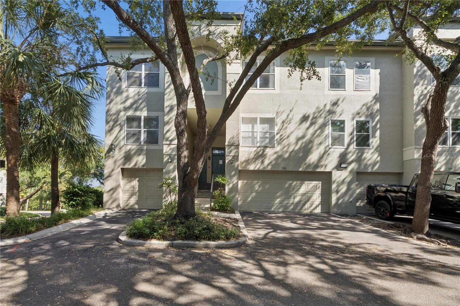752 CORAL REEF DRIVE, Tampa, FL 33602 752 CORAL REEF DRIVE, Tampa, FL 33602