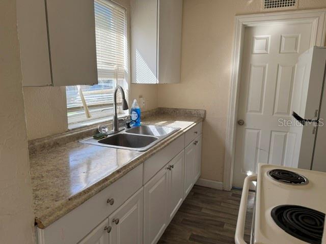 1721 GRANVILLE COURT S, St Petersburg, FL 33701