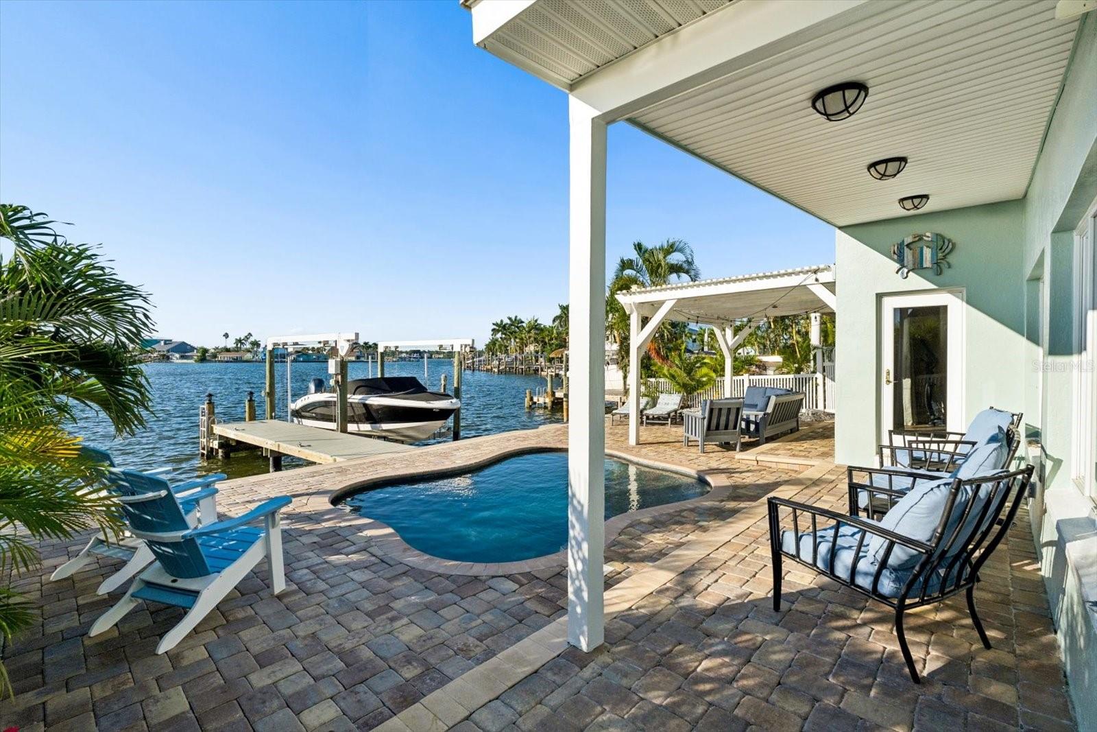 112 WALL STREET, Redington Shores, FL 33708