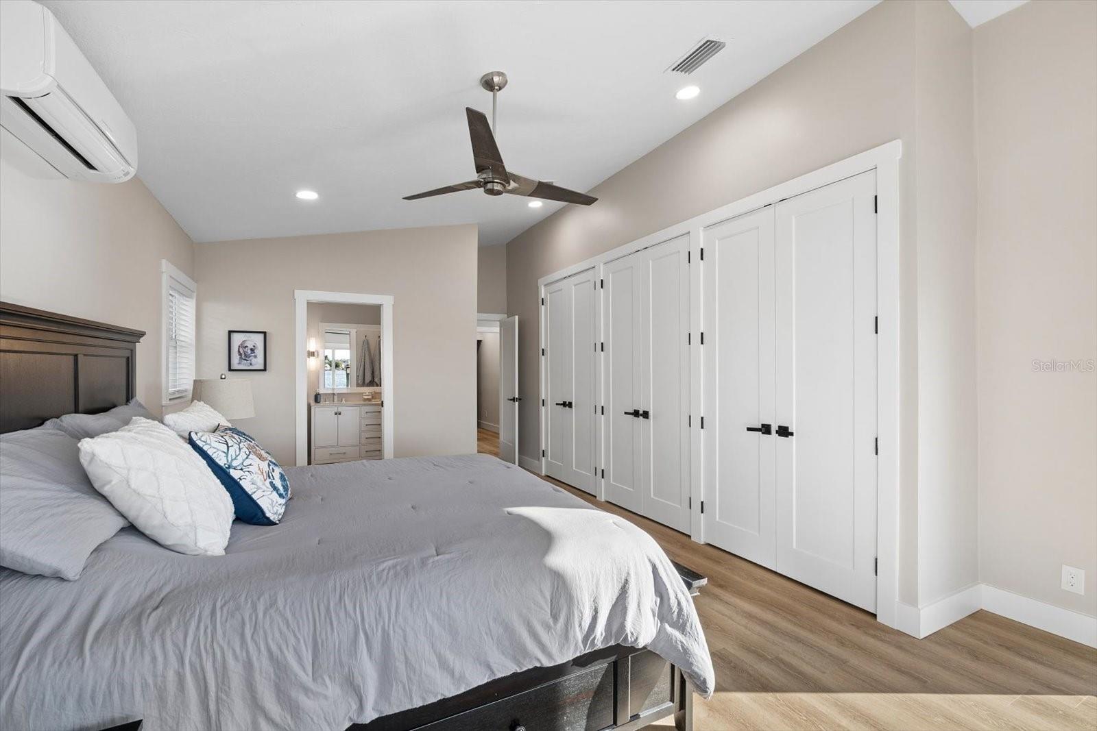 112 WALL STREET, Redington Shores, FL 33708