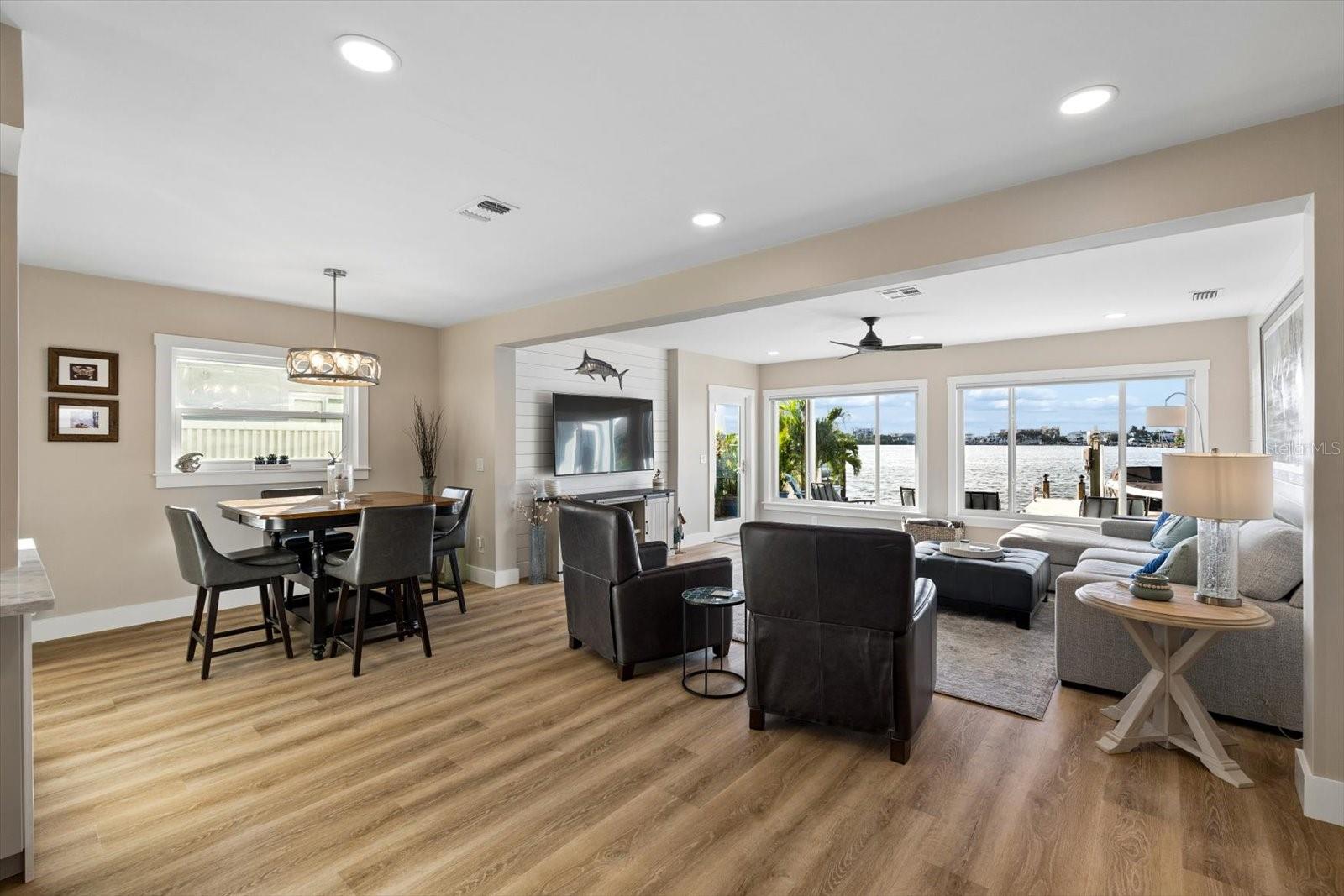 112 WALL STREET, Redington Shores, FL 33708